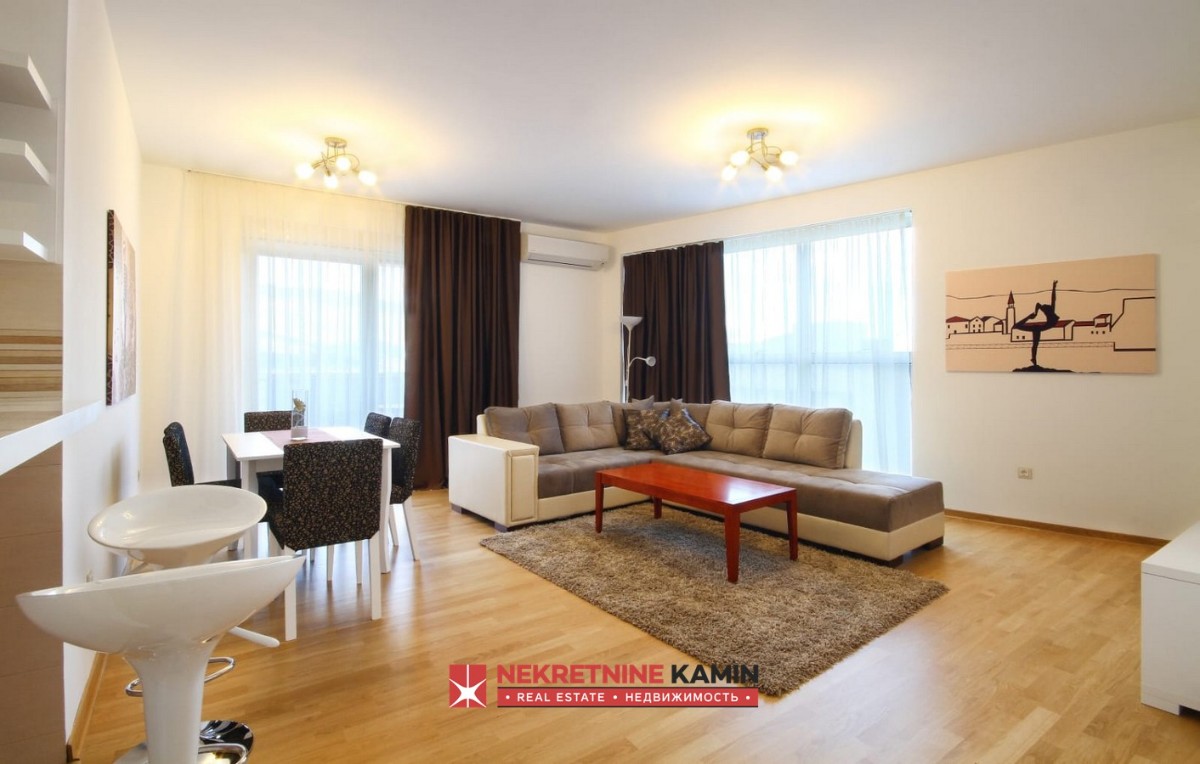 Luxury Two-Bedroom Apartment of 75 m² for Rent with Garage, near Hotel Avala, Budva